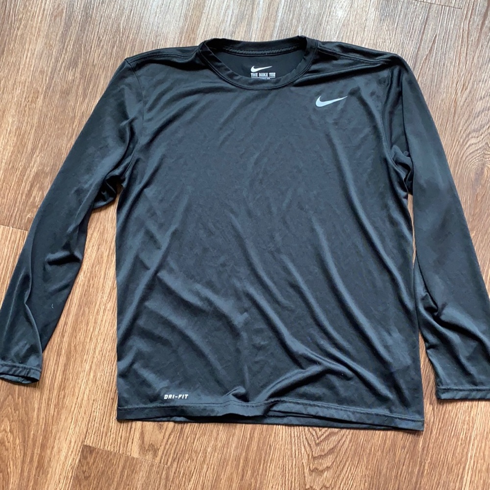 Men’s Nike dry fit long sleeve